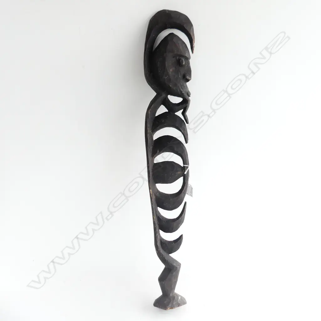 PNG carved figure, Image 1++